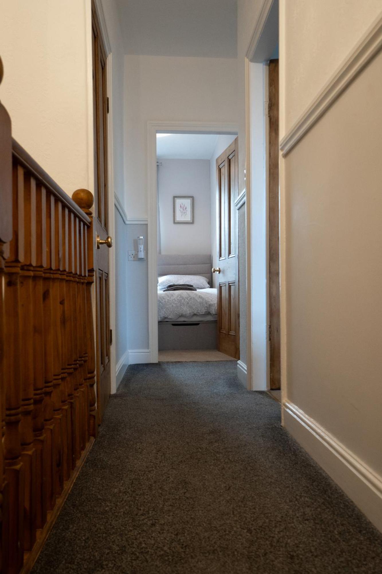 4 Bed End Terrace - Sleeps 7 Villa Ilkley Exterior photo
