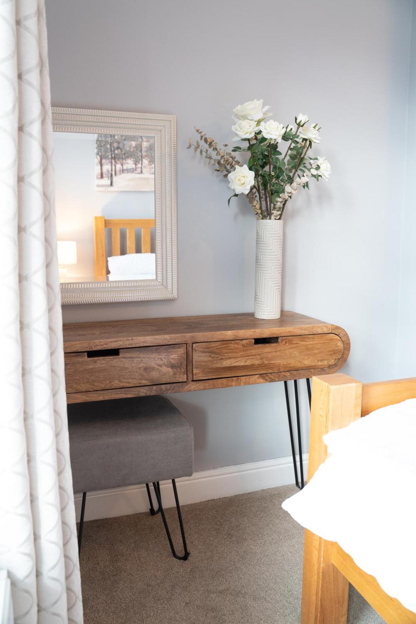 4 Bed End Terrace - Sleeps 7 Villa Ilkley Exterior photo
