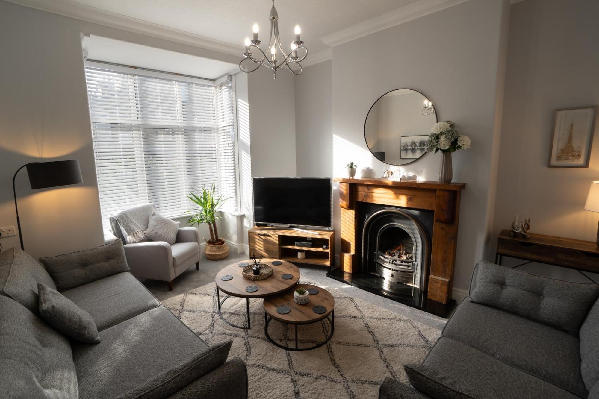 4 Bed End Terrace - Sleeps 7 Villa Ilkley Exterior photo
